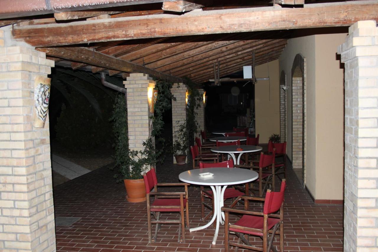 Country-House Pecora Nera ξενώνας Mosciano SantʼAngelo Εξωτερικό φωτογραφία
